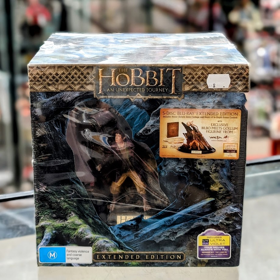 Hotsell The Hobbit: An Unexpected Journey / Gollum Meets Bilbo Statue