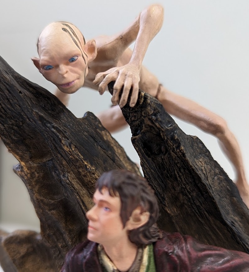 The Hobbit: An Unexpected Journey / Gollum Meets Bilbo online Statue